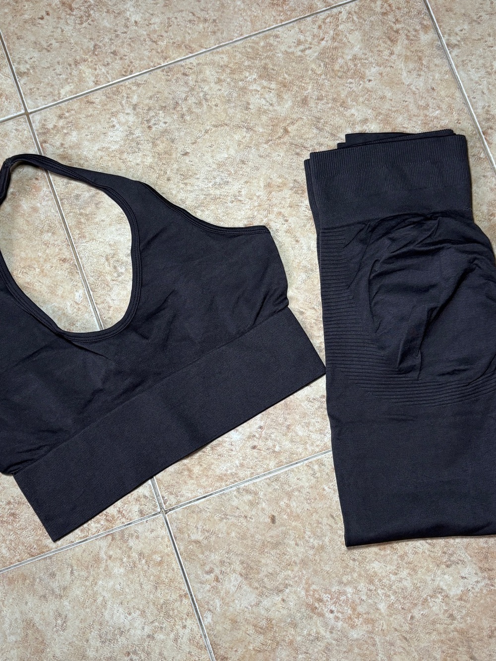 Women’s Black Seamless Sports Bra and Leggings Set